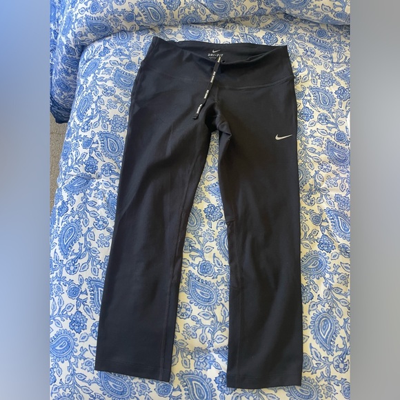 Nike Black Dri-FIT Leggings - Picture 1 of 4